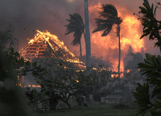 hawaii_fires_88533 676x490