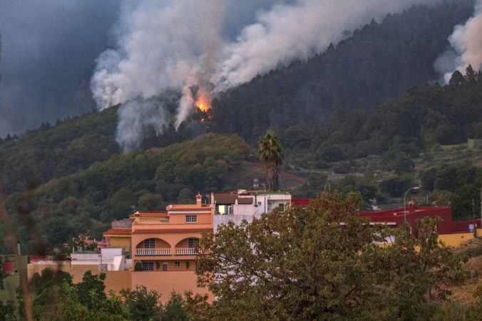 spain_wildfire_tenerife_30488 676x451