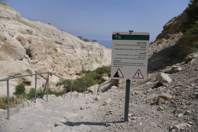 israel_rockslide_06953 676x451