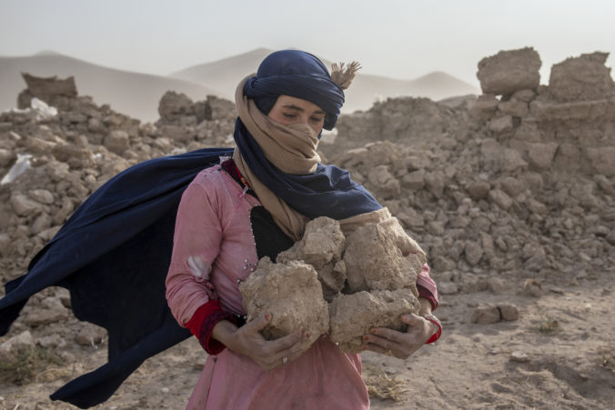 aptopix_afghanistan_earthquake_11916 676x451