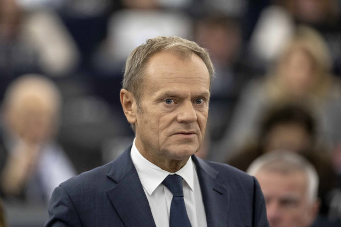 donald tusk 676x451