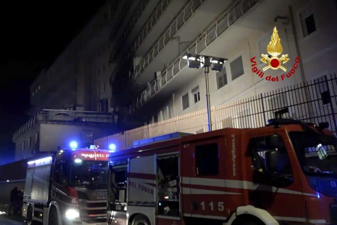 italy_hospital_fire_82234 676x451