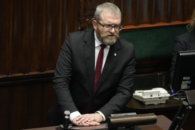 poland_parliament_antisemitism_13281 676x450