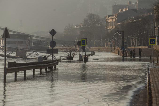 hungary_floods_80274 676x451