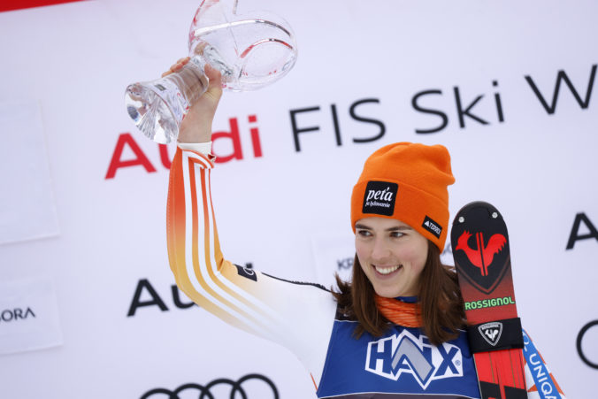 slovenia_alpine_skiing_world_cup_99343 676x451