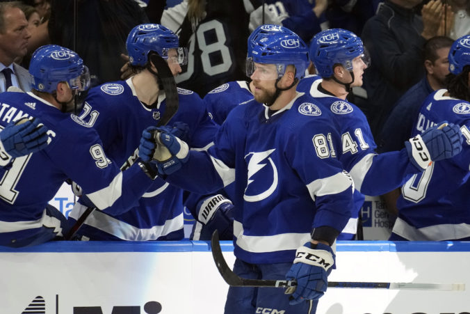 sabres_lightning_hockey_12407 676x451