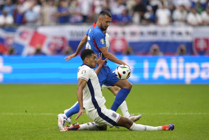 euro_2024_soccer_england_slovakia_37070 676x451