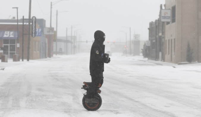 winter_blasts_weather_99667 676x394
