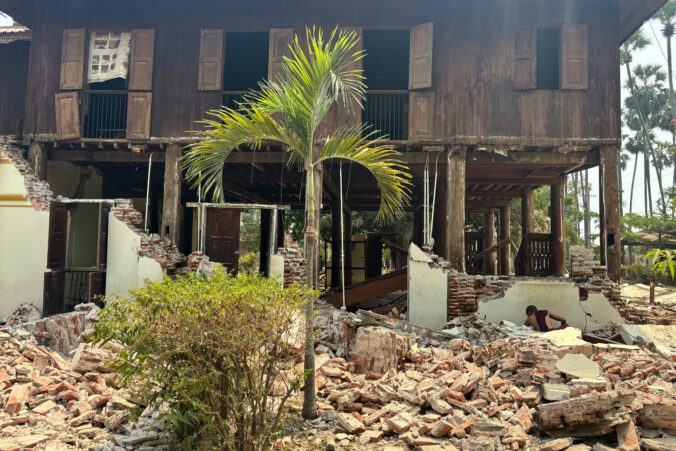 myanmar_southeast_asia_earthquake_92929 676x451