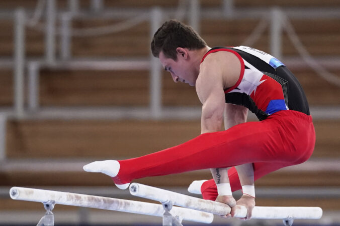 tokyo_olympics_artistic_gymnastics_36612 a15a6ad1dc6141b19715be695f39dd40 676x451