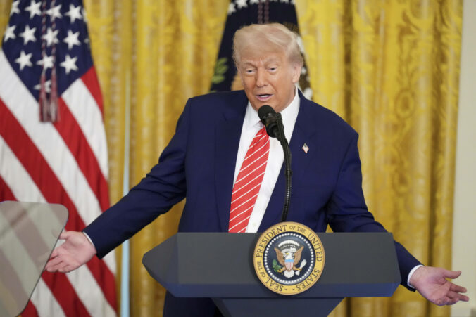 trump_25308 676x451