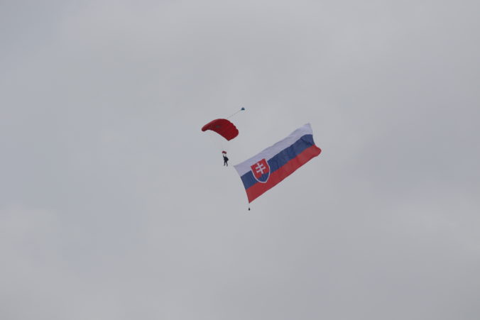 slavnost 1 676x451