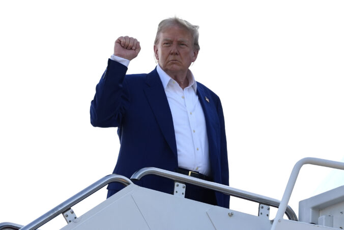 trump_92304 676x451