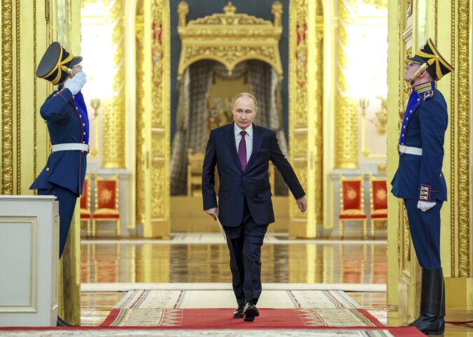 russia_putin_04112 676x482
