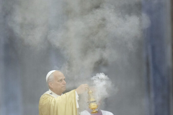 aptopix_vatican_pope_50167 676x451