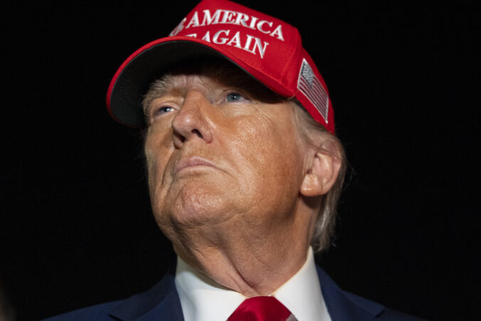 aptopix_trump_27101 676x452