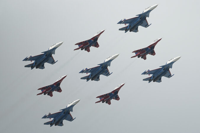correction_russia_victory_day_parade_rehearsal_18502 676x451