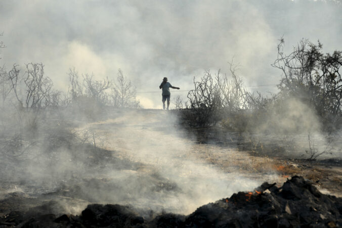 cyprus_wildfire_09122 676x451