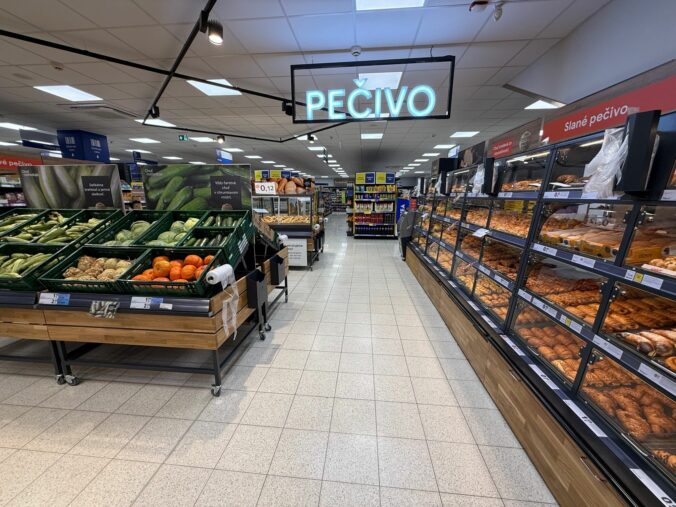 tesco prievidza sm_24072025  676x507