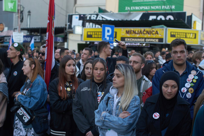 serbia_protests_97107 676x451