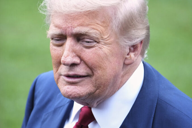 trump_25953 676x451