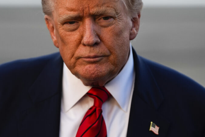 trump_02511 676x452