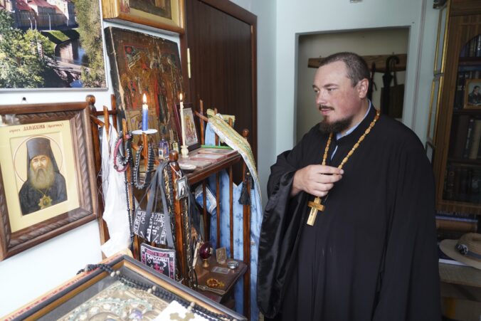russia_dissident_priests_09207 676x451