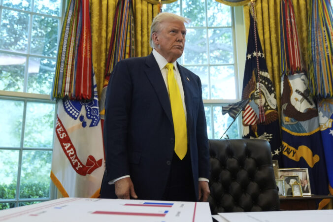 trump_61693 676x451