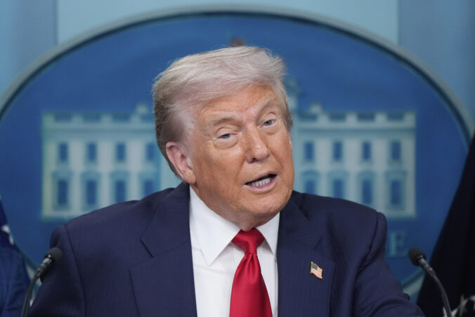 trump_22367 676x451