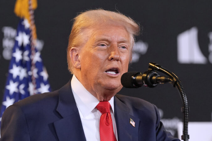 trump_15183 676x451