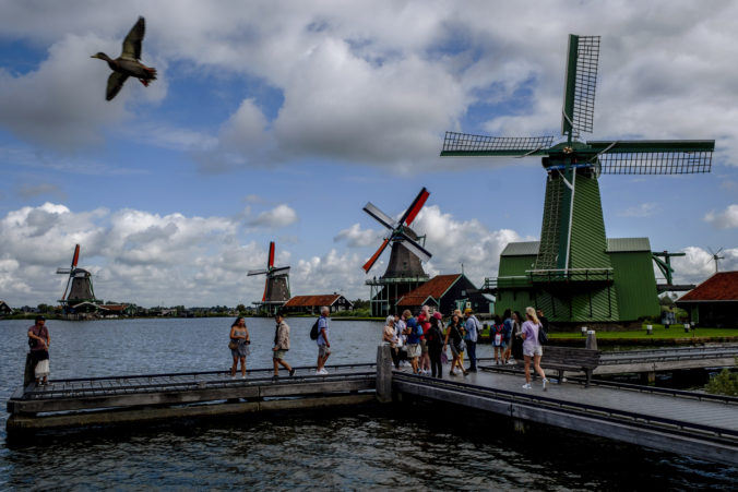 netherlands_daily_life_19838 676x451