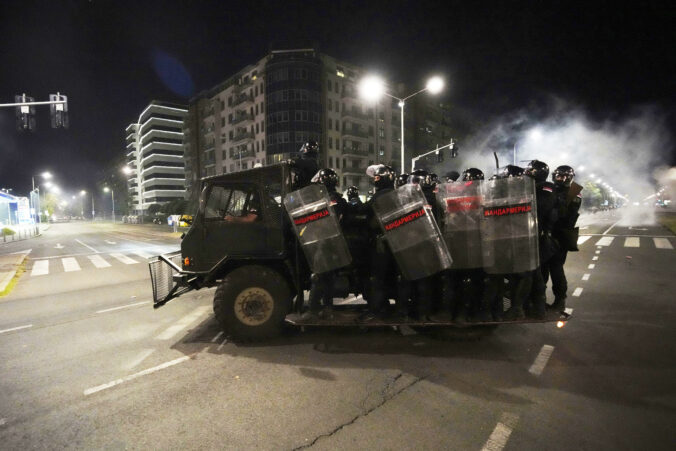 serbia_protests_13957 676x451