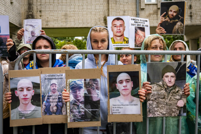 aptopix_russia_ukraine_war_prisoners_17071 676x451