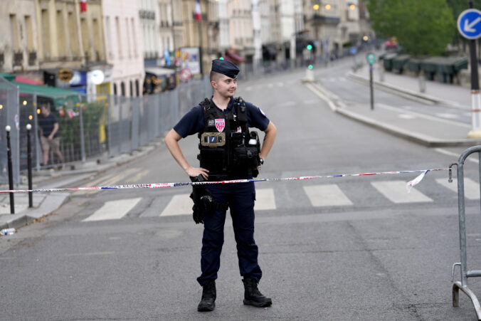 paris_olympics_52400 1 676x451