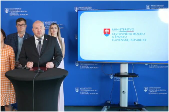 titulka huliak 676x451