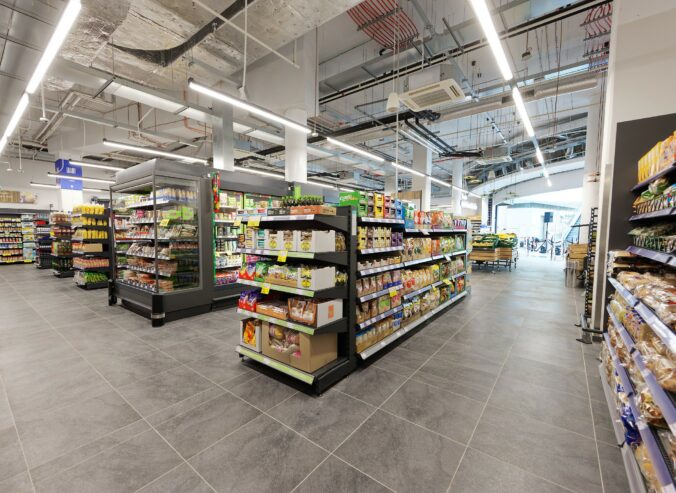 tesco predajna 676x493