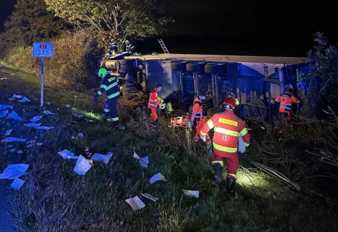 tragicka zrazka nakladiaka s dodavkou na dialnici d1 676x465