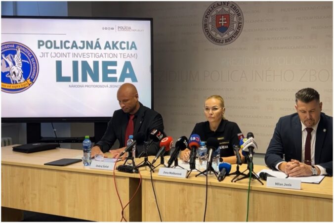 titulka policia 1 676x451