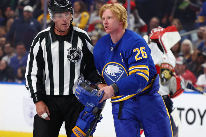 panthers_sabres_hockey_43820 676x451