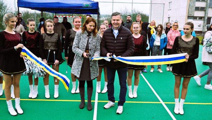 578579598_1220157620142597_8412075876644525103_n 676x383