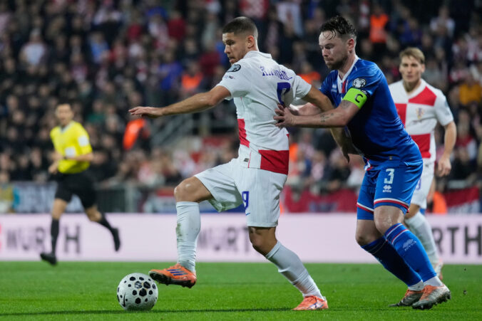 croatia_faroe_islands_wcup_soccer_82554 676x451