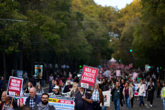 portugal_labour_reform_protest_69694 676x451
