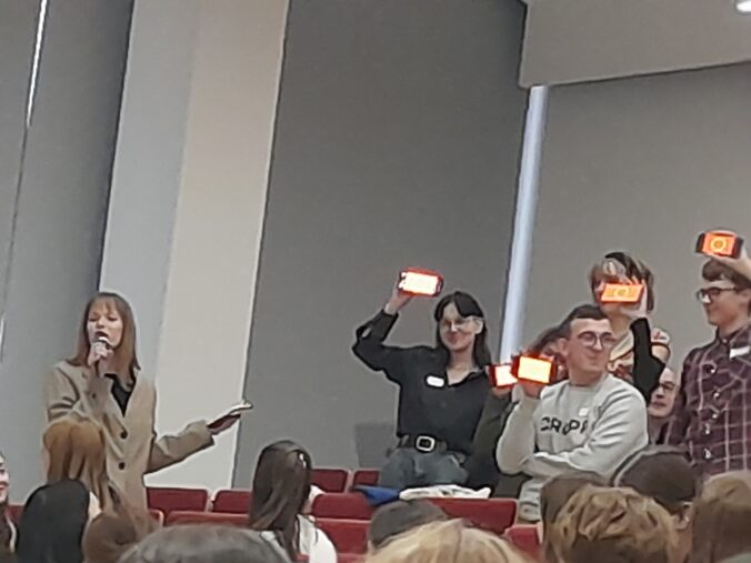 simulacia rokovanie europskeho parlamentu 676x507