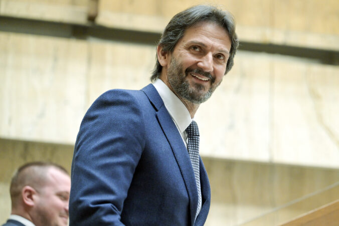 67b5c34b86a68599074347 676x451