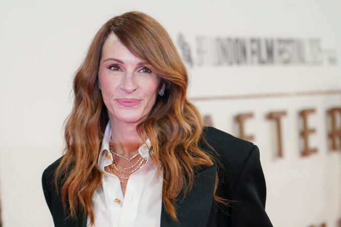 britain_film_festival_after_the_hunt_red_carpet_59288 676x451