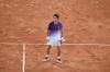 Brazílsky mladík vyradil srbského matadora. Po Sinnerovi sa z Roland Garros porúča aj Djokovič