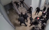 Je zázrak, že prežili. Až 25 ultras fanúšikov Slavie Praha brutálne napadlo len päticu mužov, ktorí fandia inému klubu – VIDEO