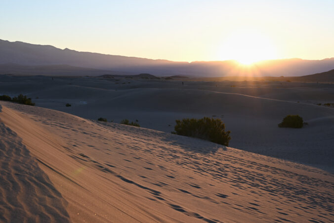 california_daily_life_58917 676x451
